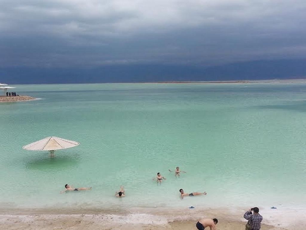 Nadia Hosting Dead Sea Neve Zohar Quarto foto